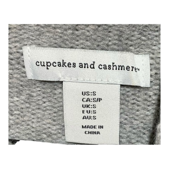 Women’s Cupcakes & Cashmere Poly Sweater Size Small - Picture 3 of 3